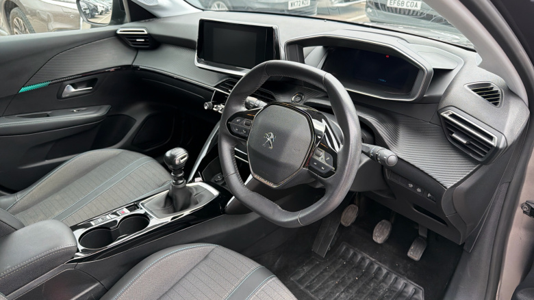 Peugeot 208 1.2 PureTech 100 Allure Premium 5dr Petrol Hatchback